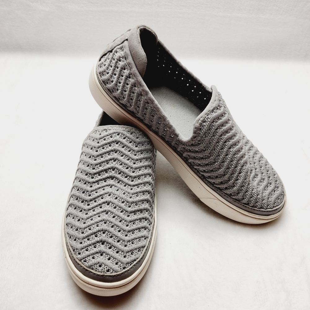 UGG Caplan slipe-on sneakers,  seal mettalic knit